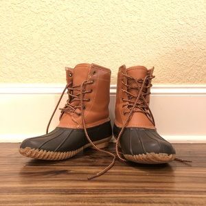 Women’s 7 duck boots